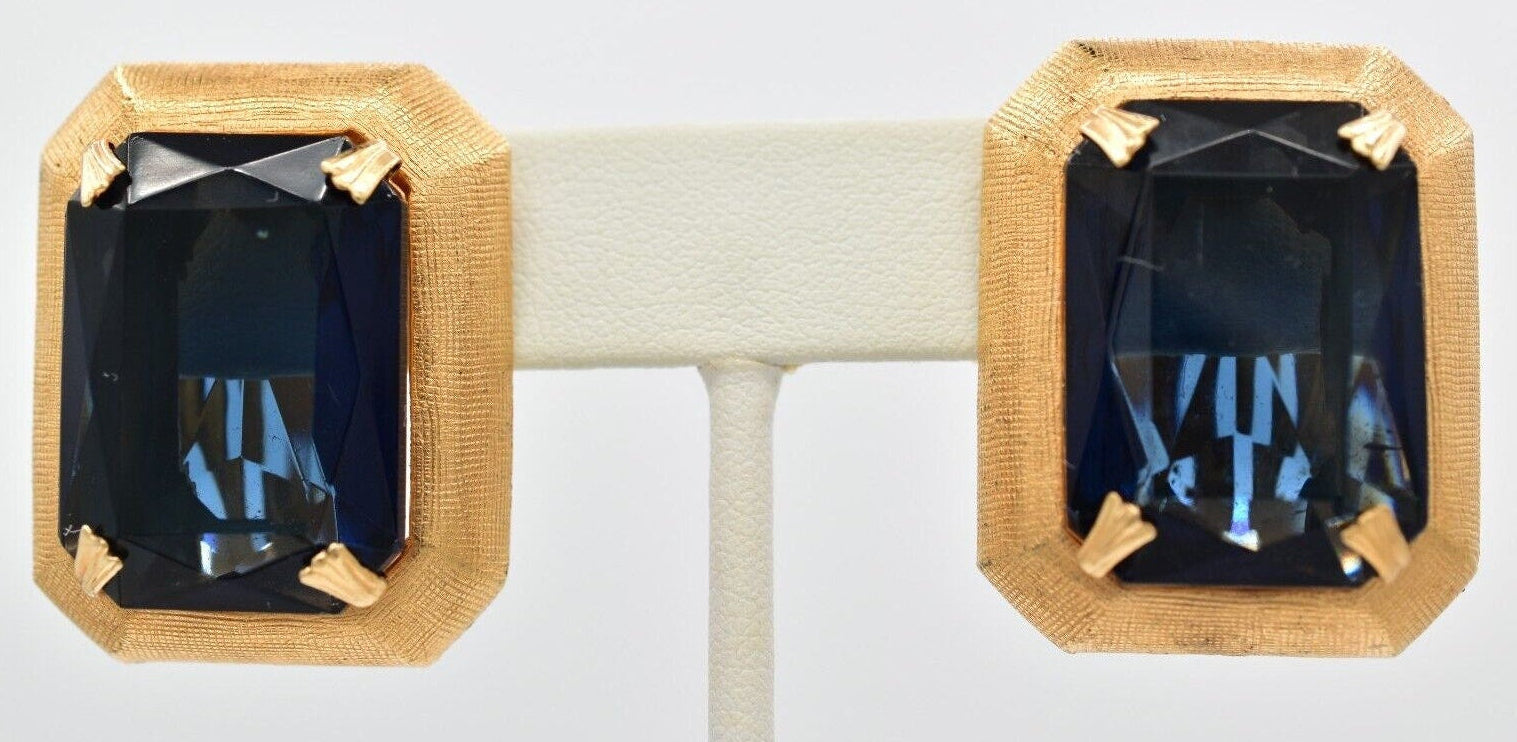 Vintage Earrings - Clip On