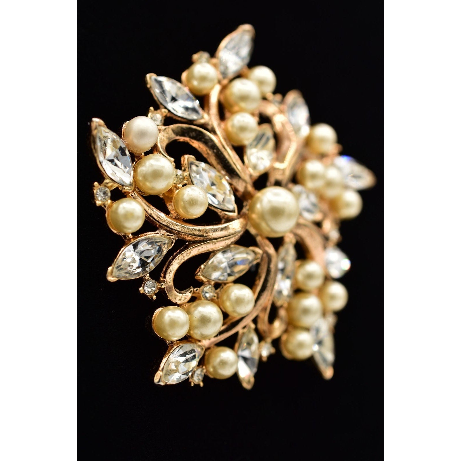 Crown Trifari Vintage Crystal Pearl Brooch