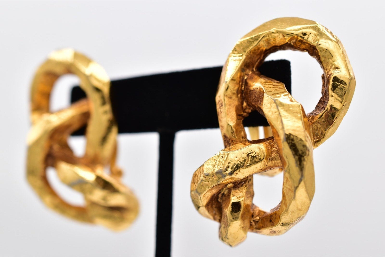 Antigona Paris Chunky Earrings