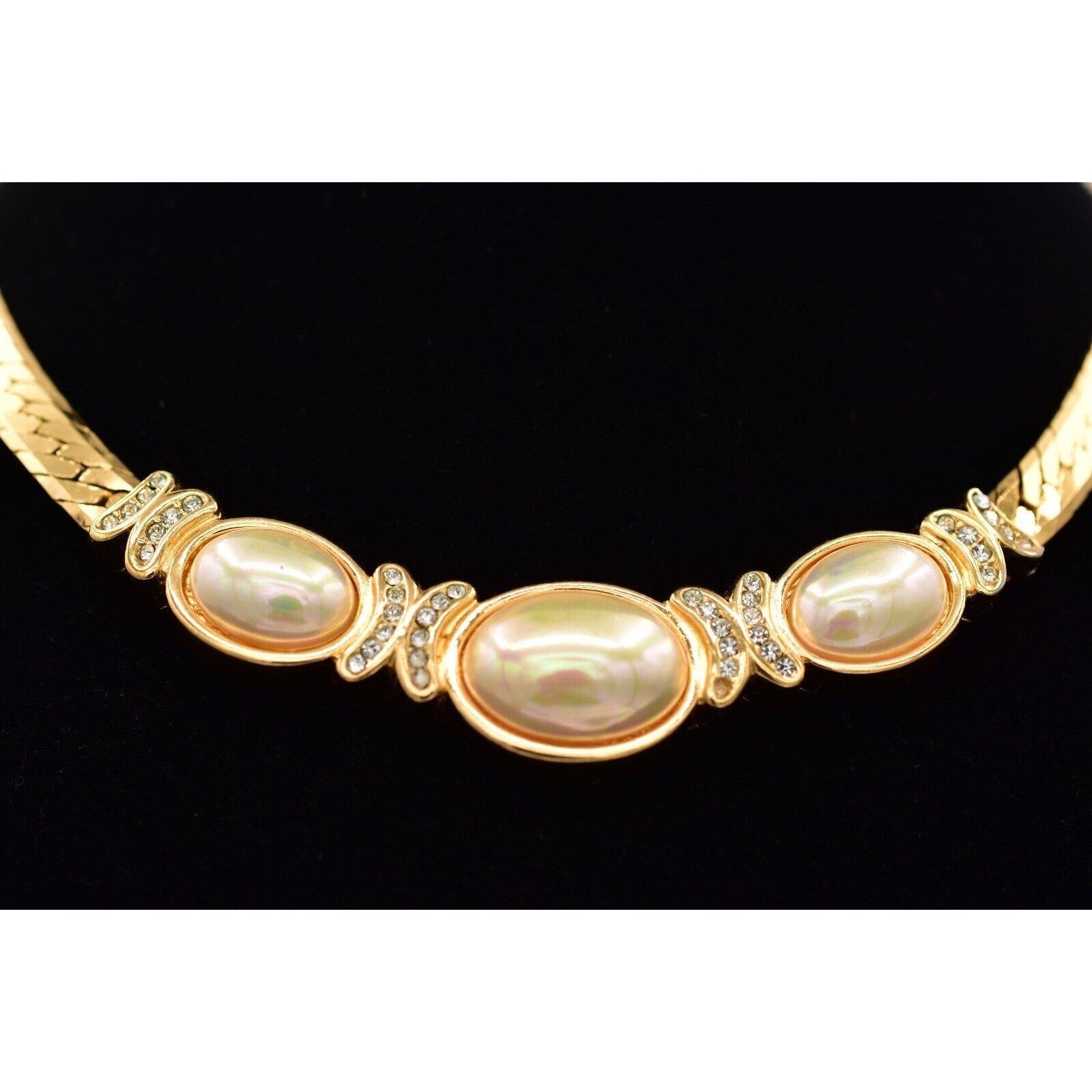 Christian Dior Pearl Collar Necklace