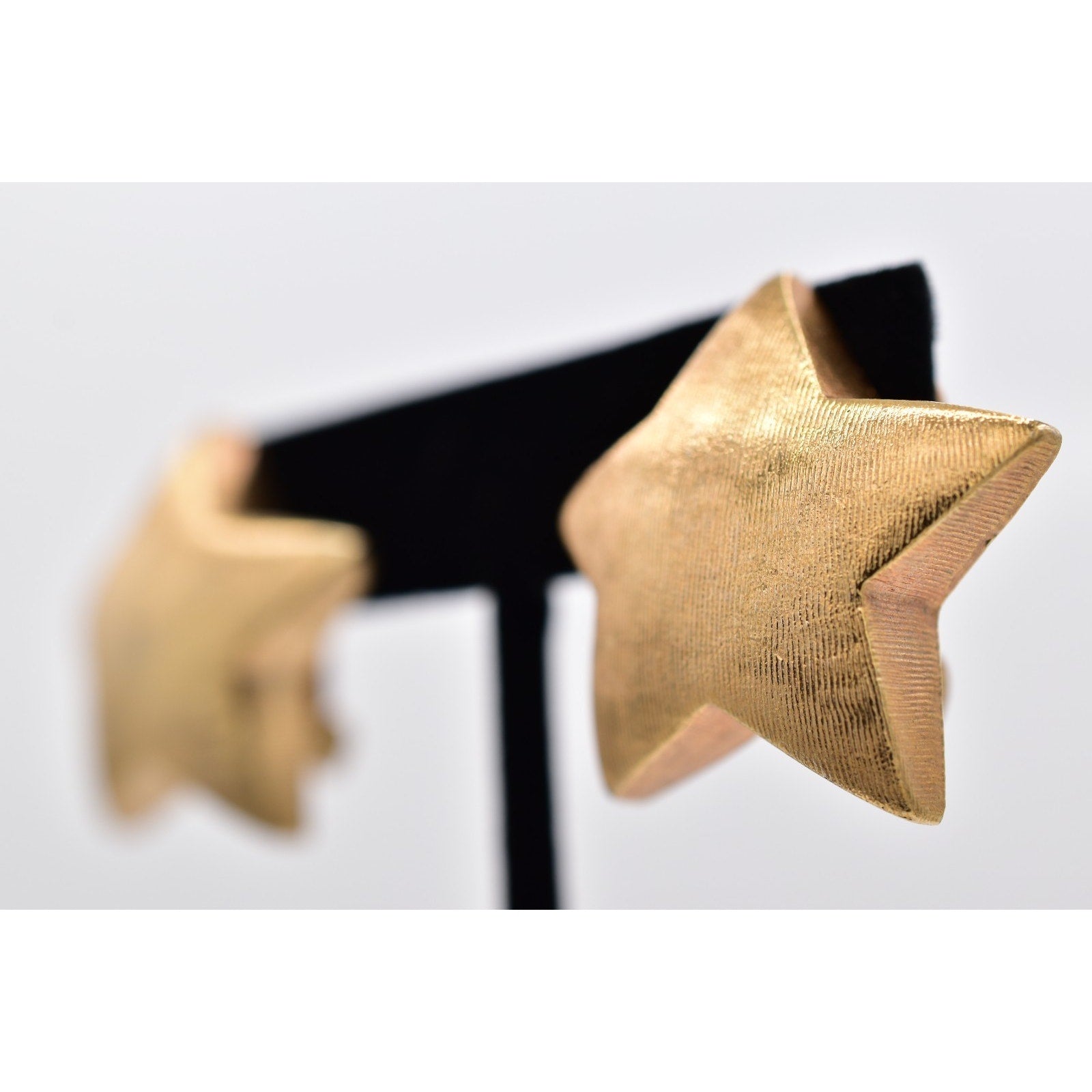 Vintage Textured Gold Star Earrings