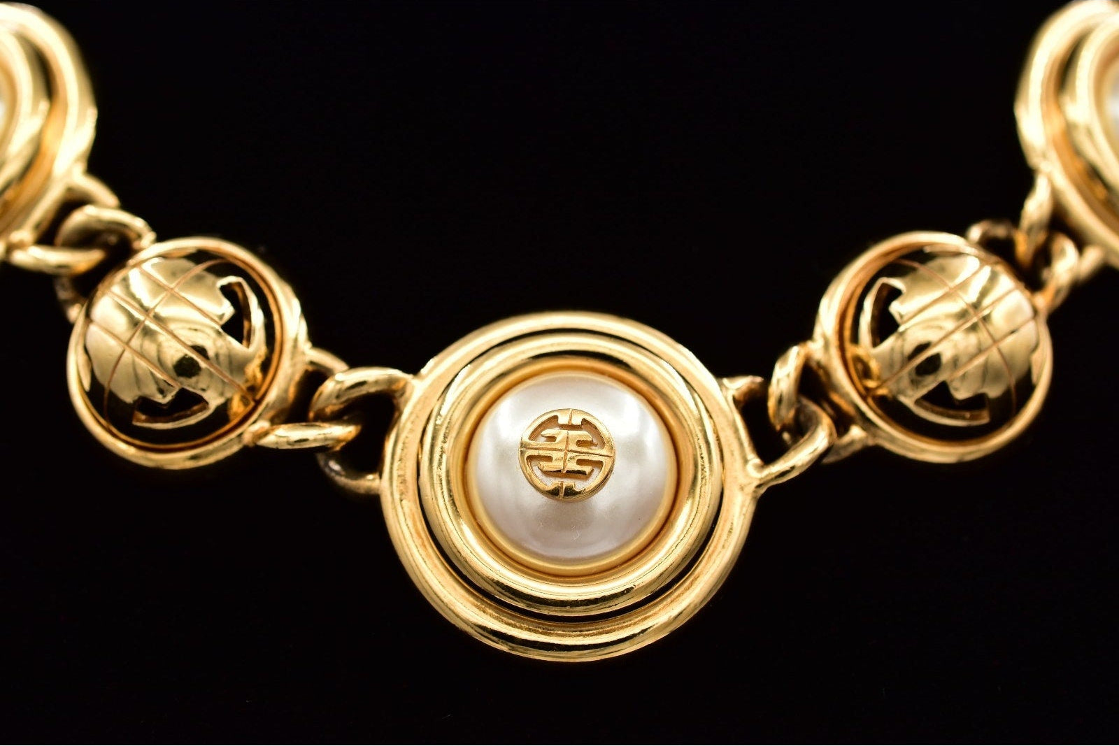 Vintage Givenchy Runway Logo Pearl Necklace – Statement