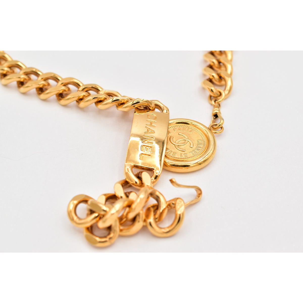 Authentic Chanel Vintage Chain Belt Gold Coin Logo Medallion CC Chunky 1990s 30"