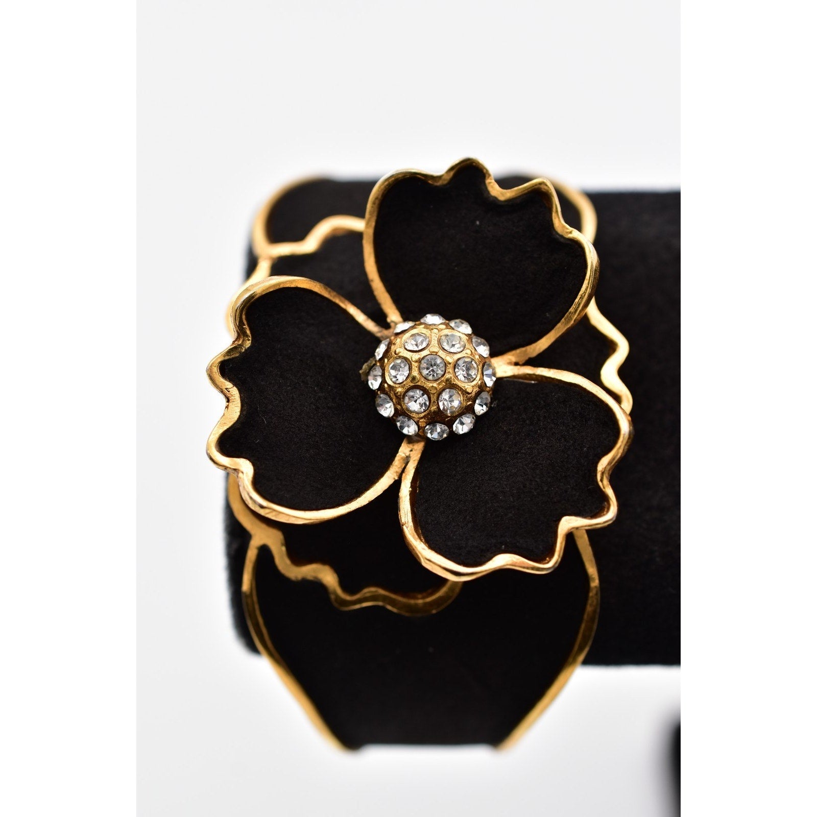 Henry à la Pensée Black Velvet Flower Cuff Bracelet