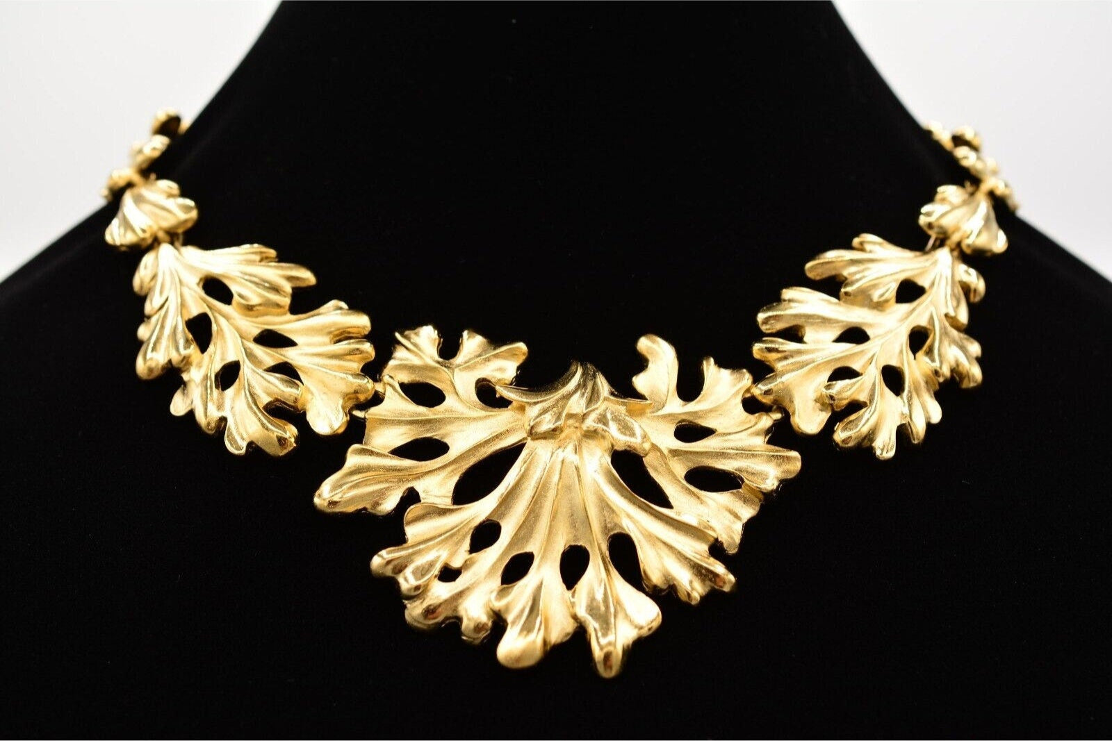 Fernando Originals Matte Gold Leaf Collar