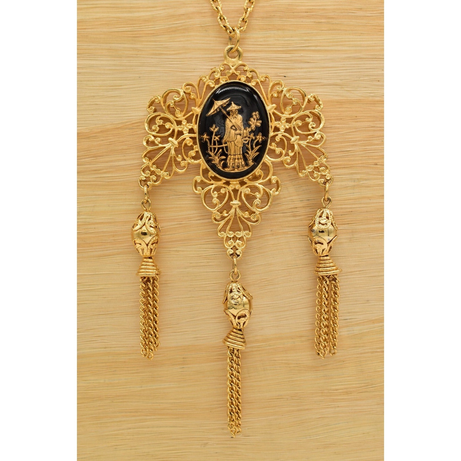 Vintage Asian Figural Tassel Pendant Necklace