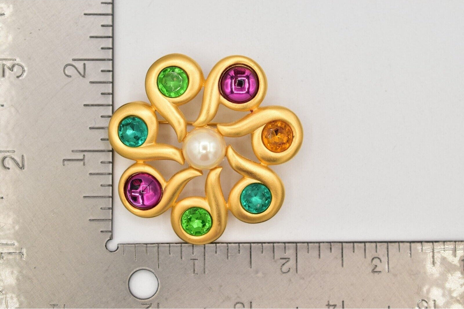 Givenchy Vintage Cabochon Flower Gold Tone Brooch Pin – Poshique