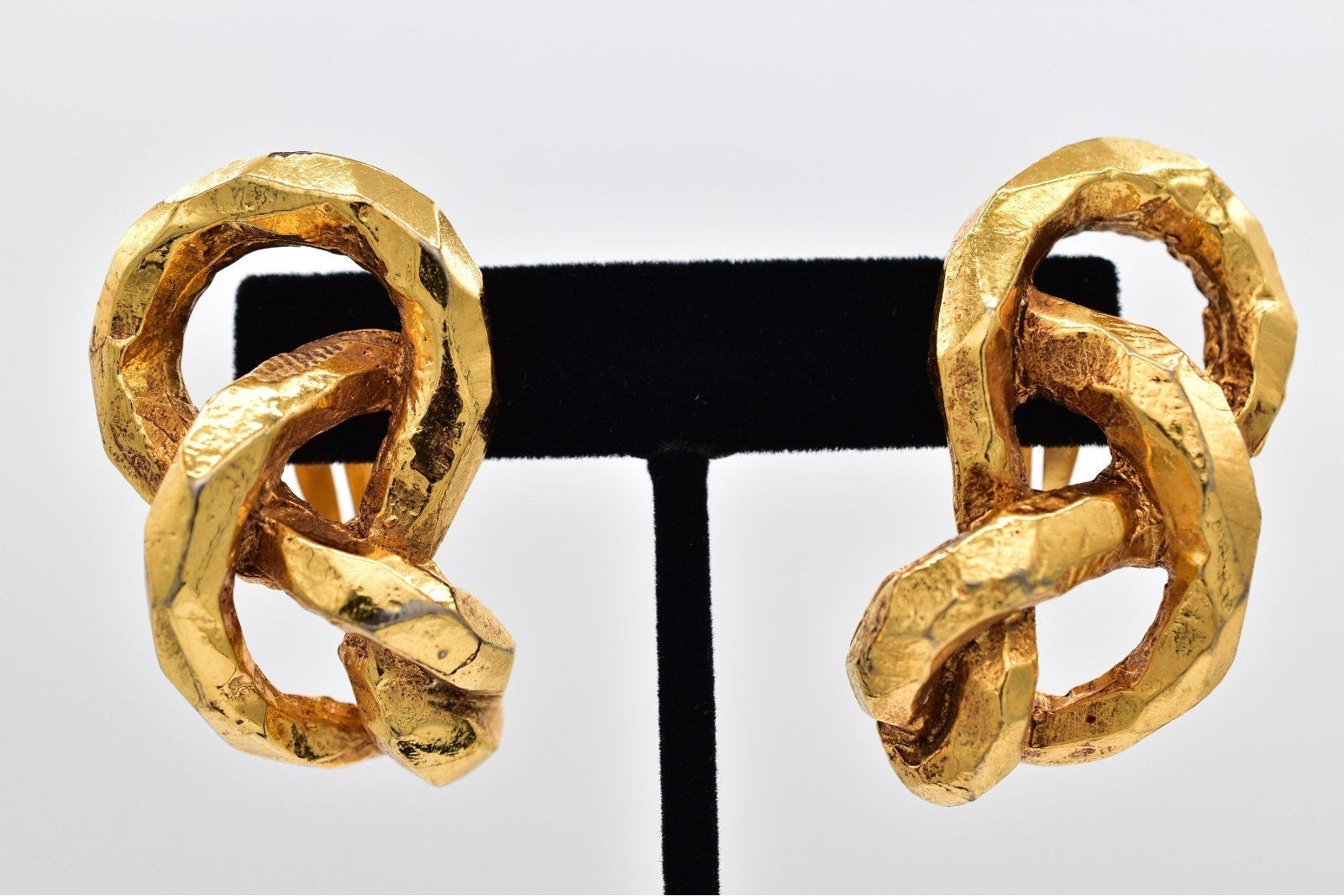 Antigona Paris Chunky Earrings